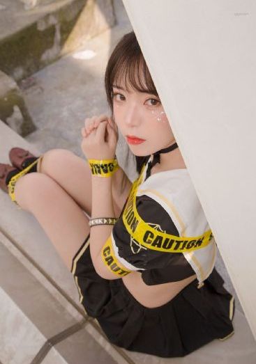 丁字裤翘臀美女视频_无删减在线播放