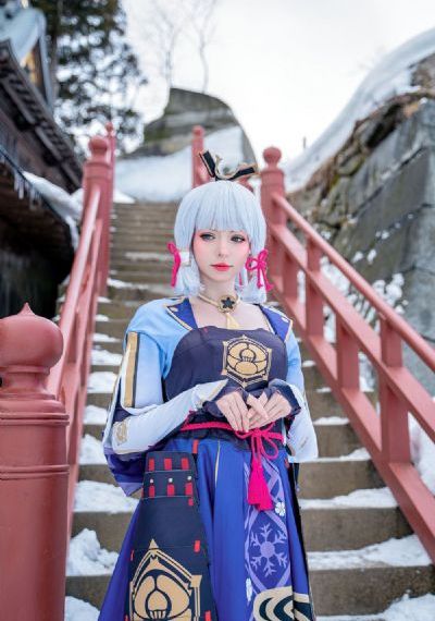 挺进新婚少妇雪白肉体_午夜激情