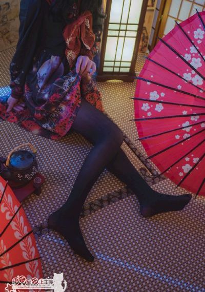 综合网亚洲美女_粤语中字在线观看