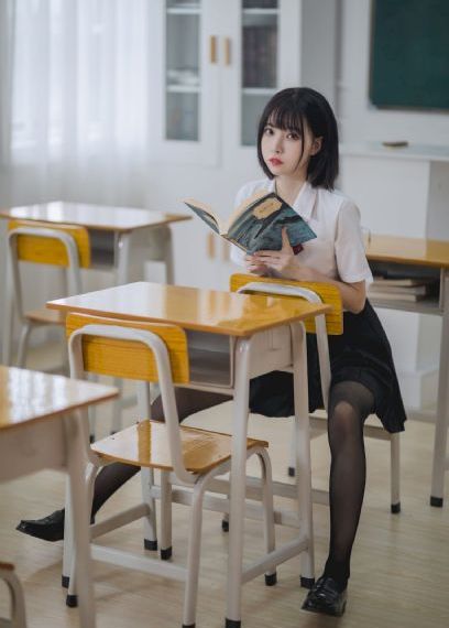 旗袍少妇白丝娇喘好爽av九色_高清超清免费观看