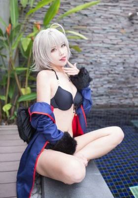 亚洲熟女丰满多毛xxxxx_电影未删减版