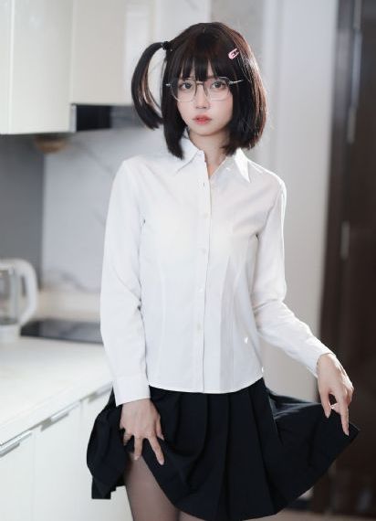gogo全球高清大胆美女人体_HD全集免费播放