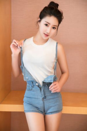 中国美女一级黄色片_超清在线播放