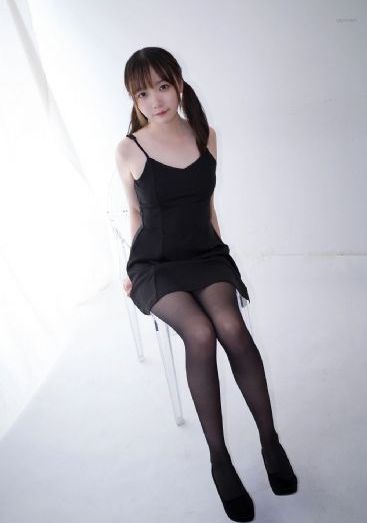 国产真人实拍女处被破的背景_BD英语在线视频观看