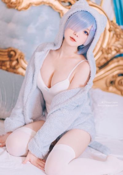 一对新婚小情侣啪啪自拍_BD英语免费在线观看