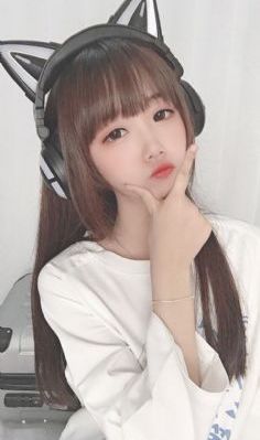 在线天堂v_JVID性感写真
